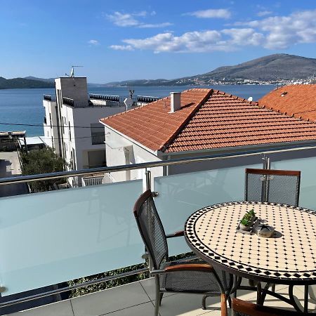 Apartments Cavar Trogir Exterior foto