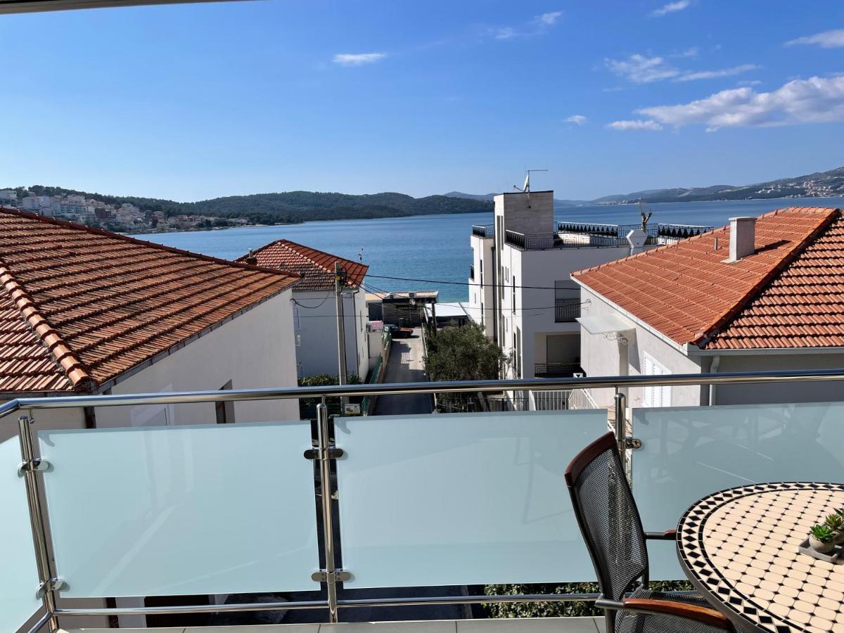 Apartments Cavar Trogir Exterior foto