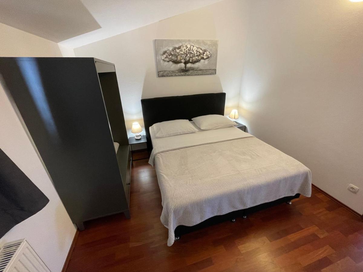 Apartments Cavar Trogir Exterior foto