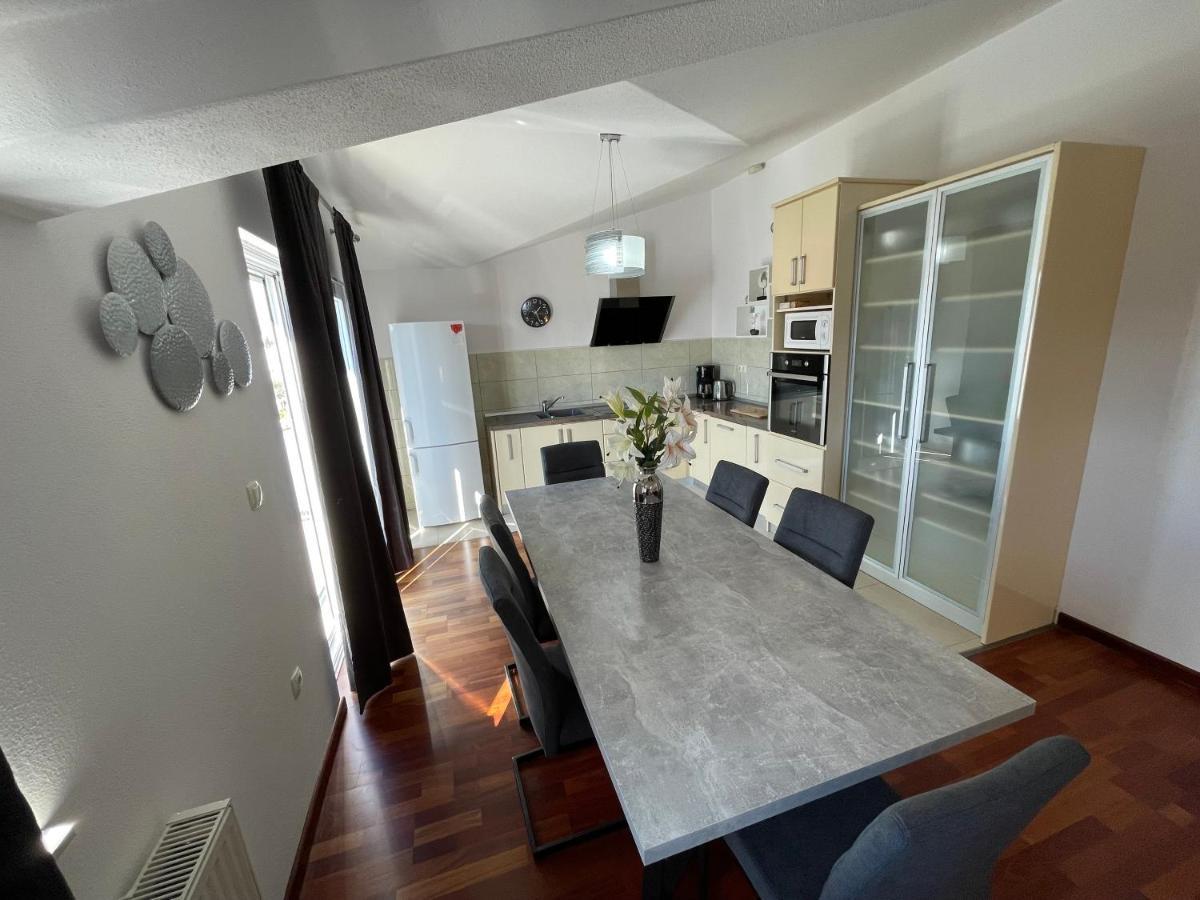 Apartments Cavar Trogir Exterior foto