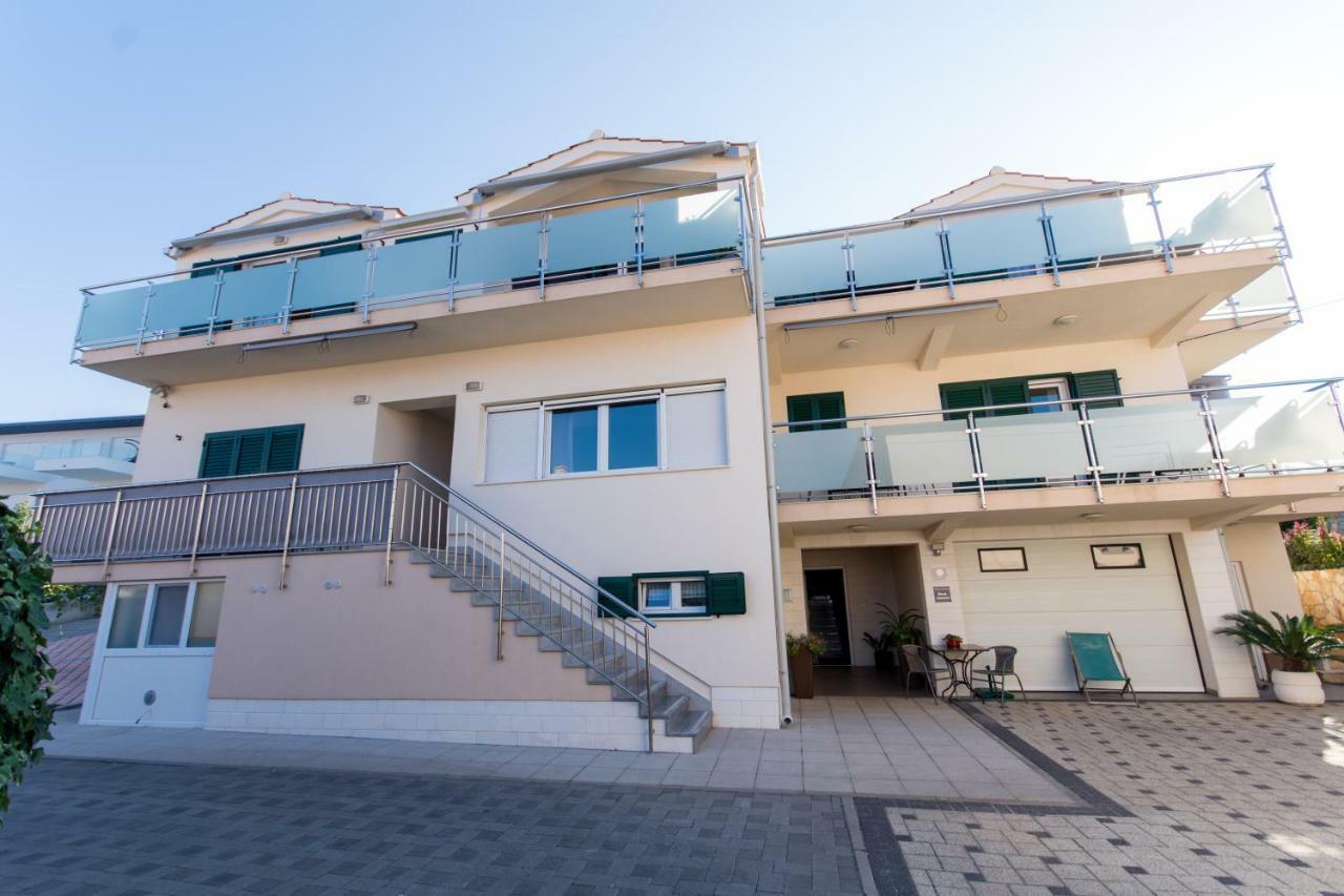 Apartments Cavar Trogir Exterior foto